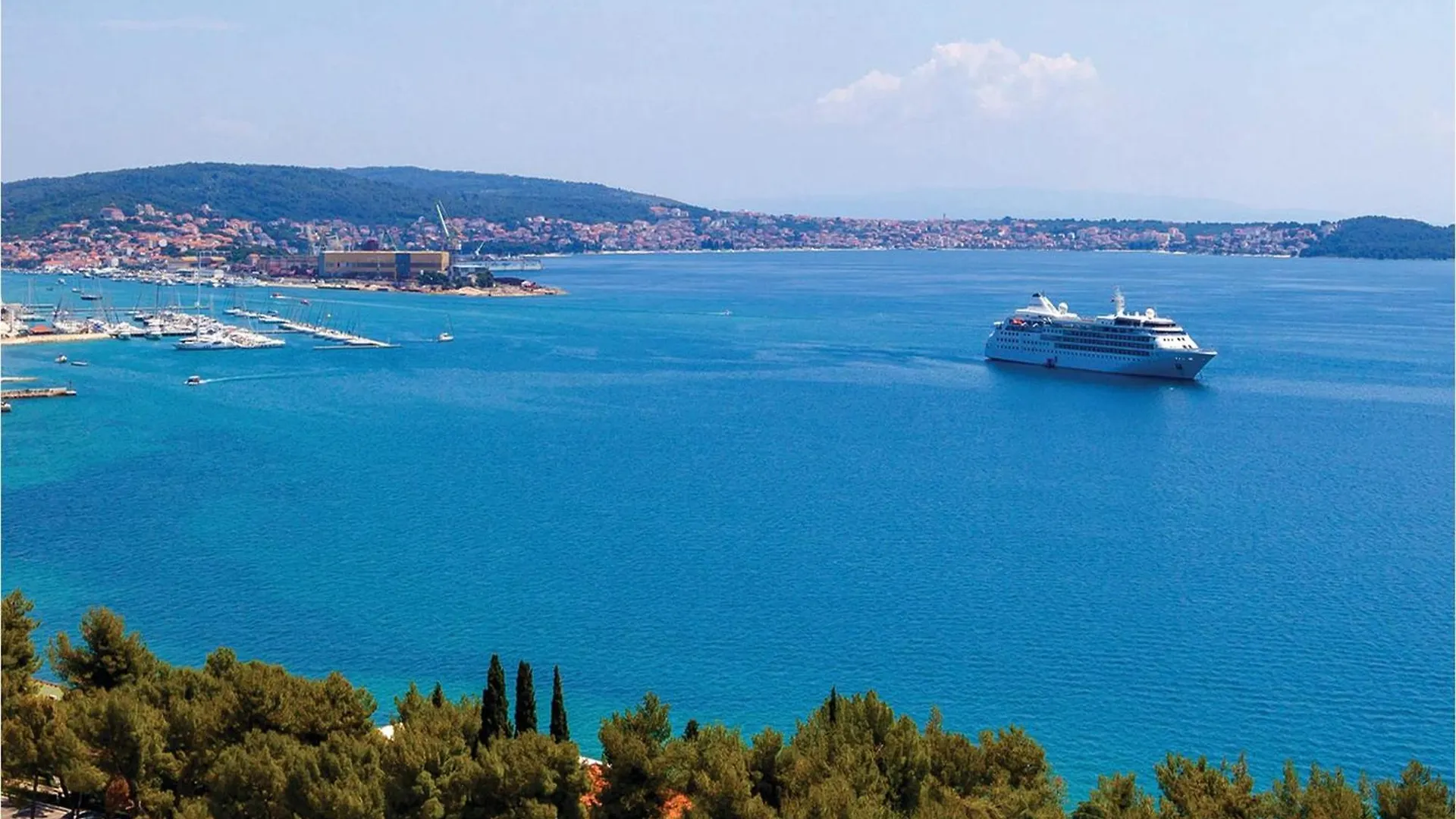 1 Bedroom Amazing Apartment In Okrug Gornji Trogir